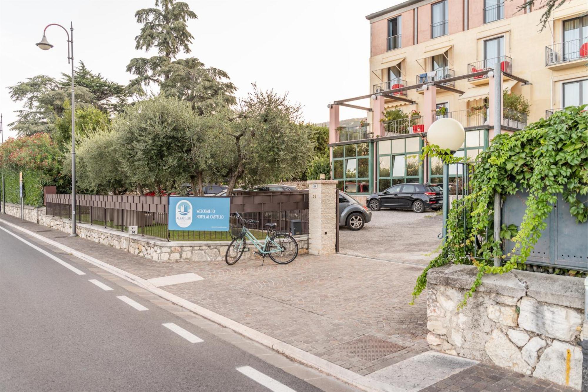 Hotel Al Castello トッリ・デル・ベーナコ エクステリア 写真