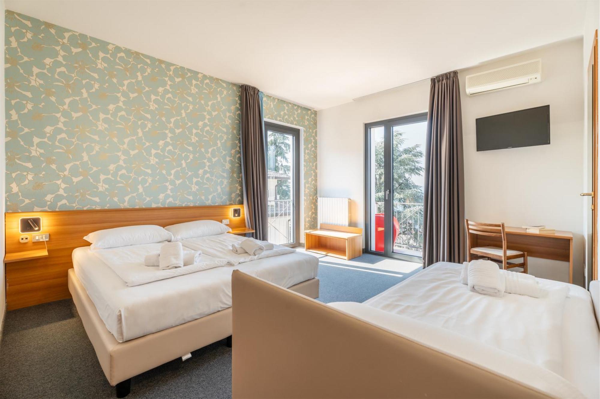 Hotel Al Castello トッリ・デル・ベーナコ エクステリア 写真