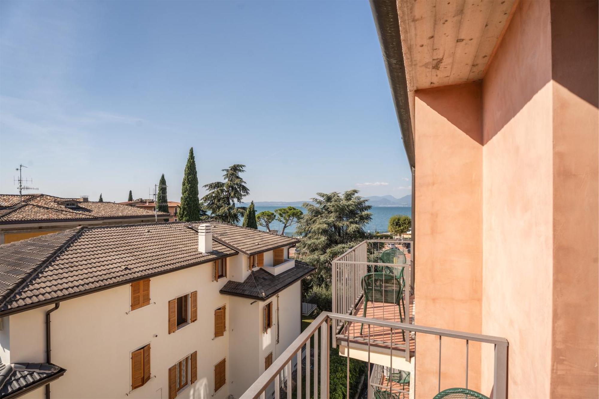 Hotel Al Castello トッリ・デル・ベーナコ エクステリア 写真