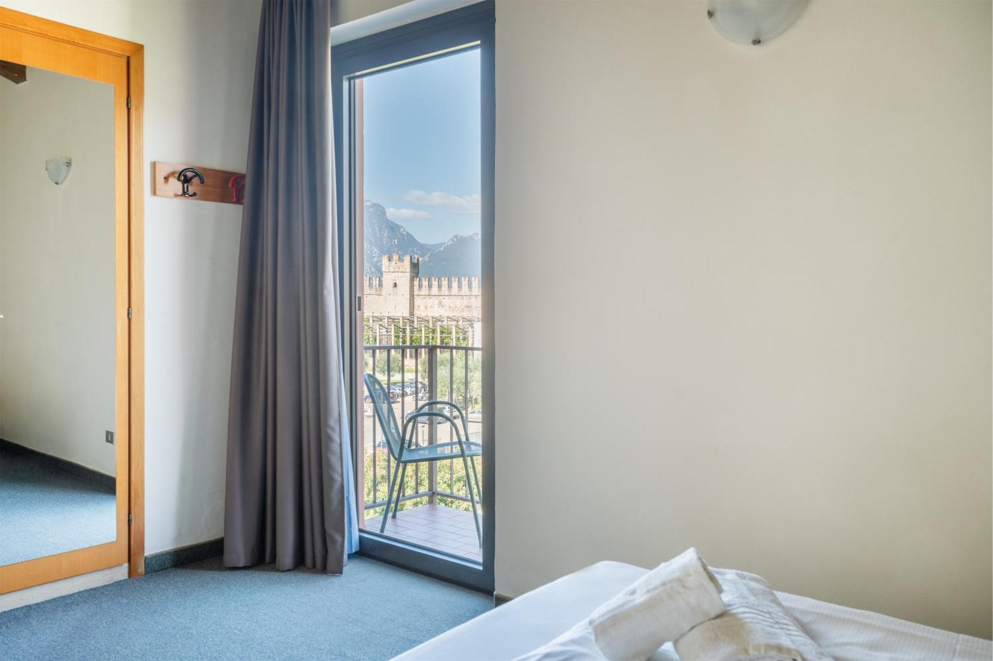 Hotel Al Castello トッリ・デル・ベーナコ エクステリア 写真