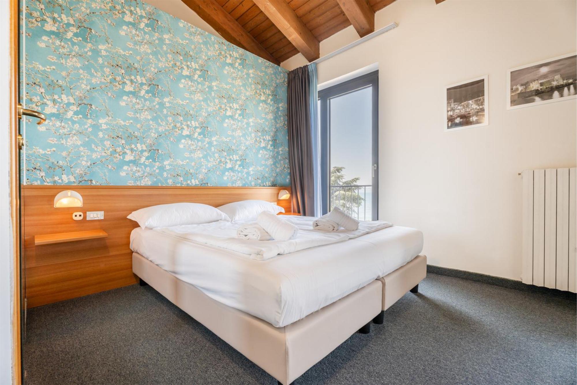 Hotel Al Castello トッリ・デル・ベーナコ エクステリア 写真
