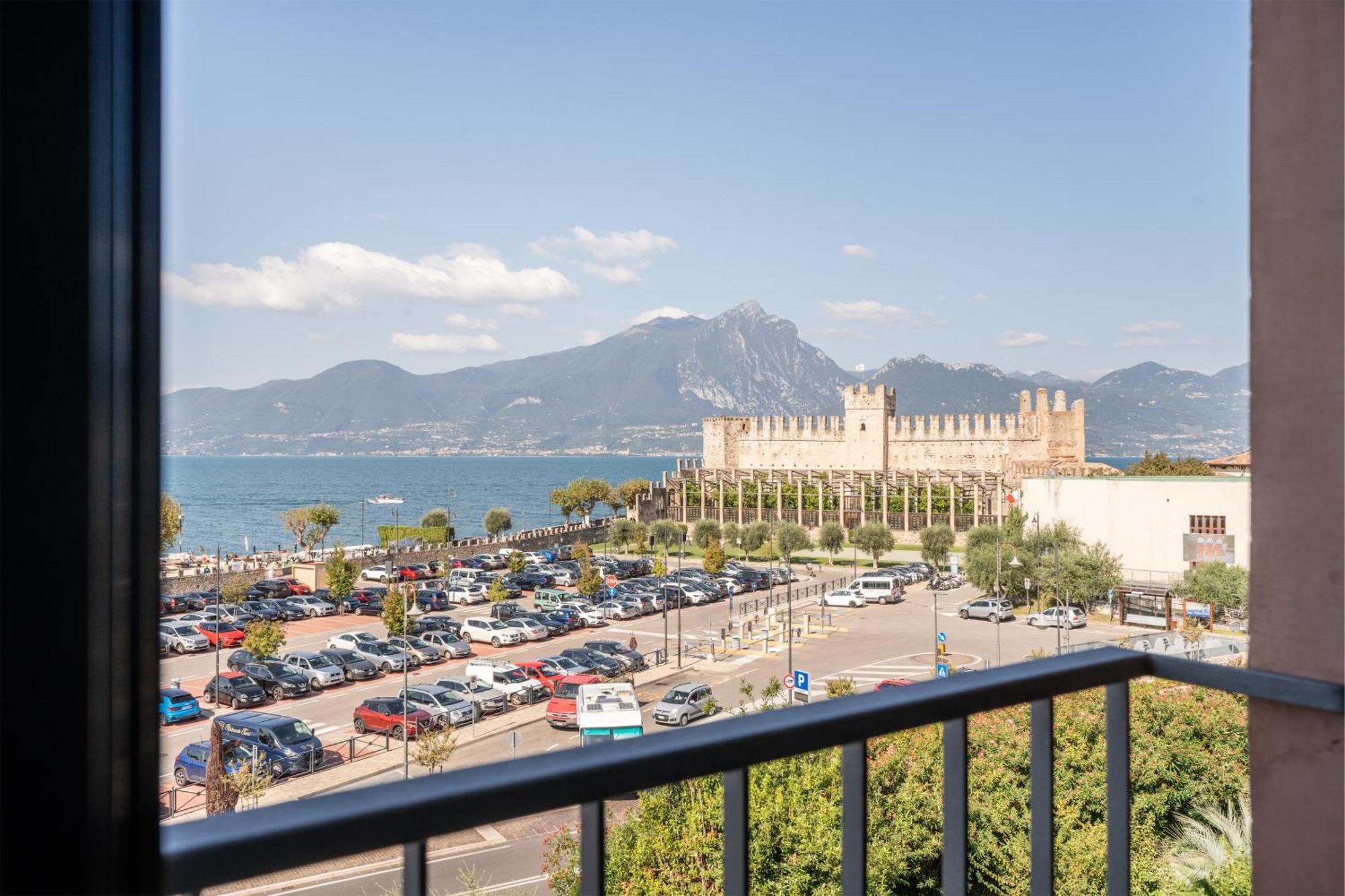 Hotel Al Castello トッリ・デル・ベーナコ エクステリア 写真