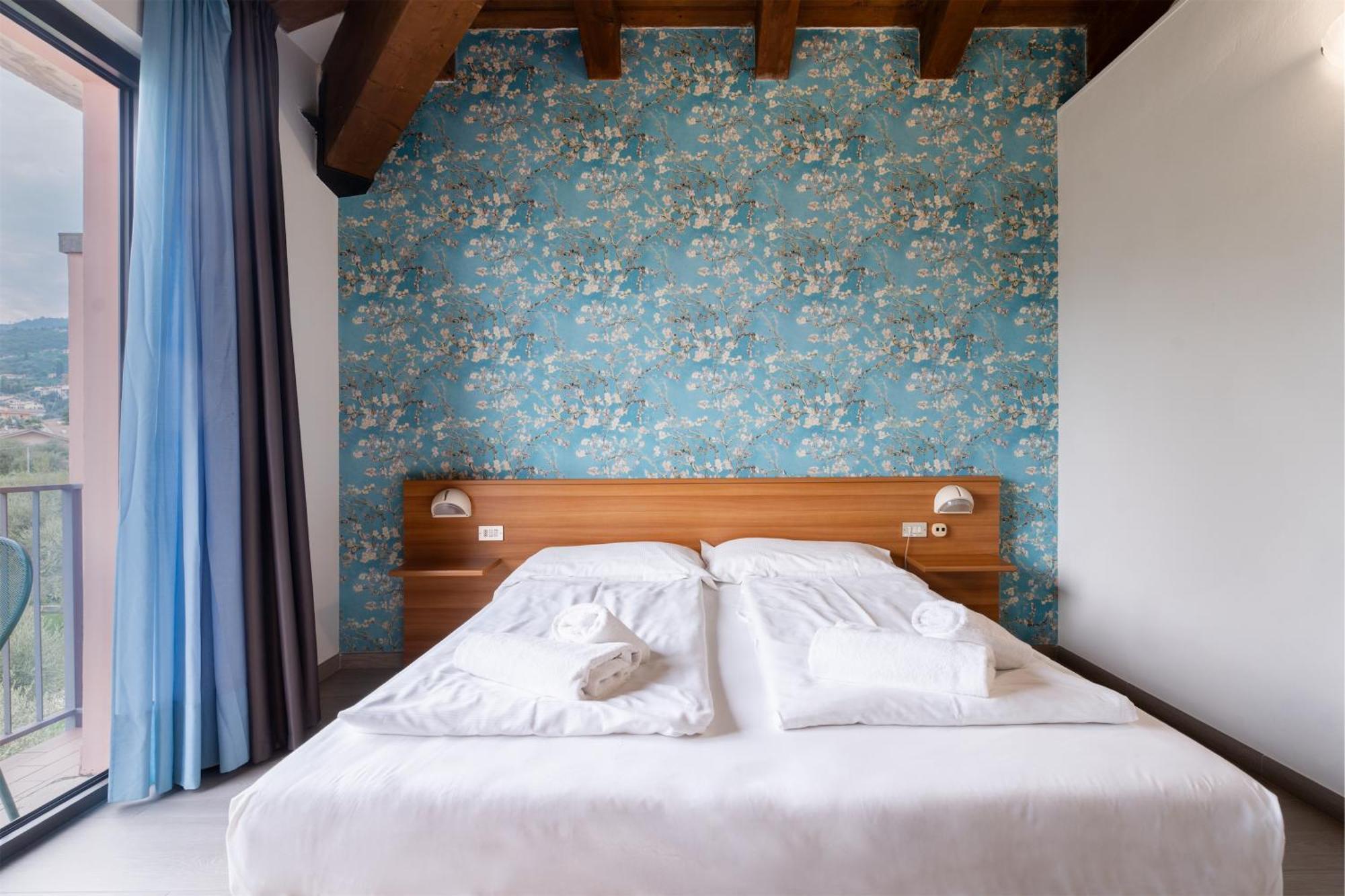 Hotel Al Castello トッリ・デル・ベーナコ エクステリア 写真